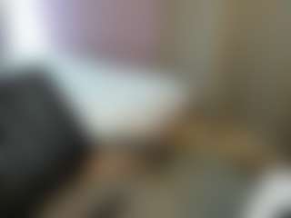 Live cam show with HellaFabel - Green Eyes on Free Soda