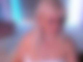 Live cam show with HellaFabel - Blonde Hair Fetish on Dare Cams