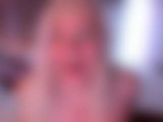Live cam show with HellaFabel - Control on Camsoda