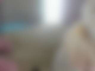 Live cam show with HellaFabel - Striptease Granny on intimatelivegirls.com