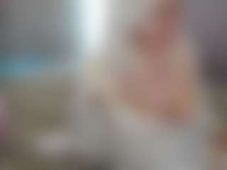 Live cam show with HellaFabel - Thong on xfollow cams