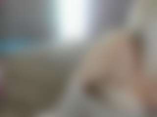 Live cam show with HellaFabel - Lush Mature on SmokeAndPoke