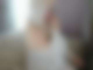 Live cam show with HellaFabel - Big Tits on CamwithHer
