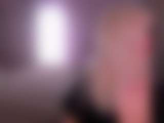 Live cam show with HellaFabel - Striptease MILF on parknlotfishbdy