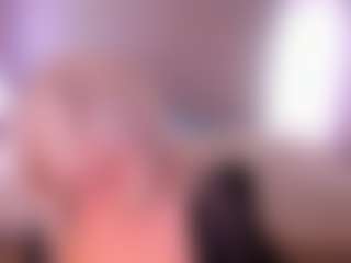 HellaFabel MILF webcam performer live streaming