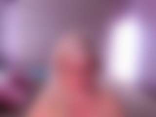 Live cam show with HellaFabel - Flashing on Camsoda