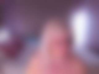 Live cam show with HellaFabel - Granny Big Ass on Soda Cam