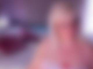 Live cam show with HellaFabel - Spanks on liverealitysex.com
