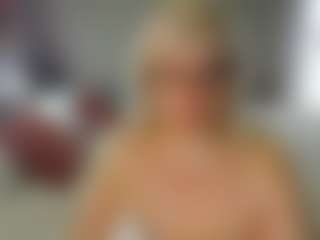 Live cam show with HellaFabel - Granny MILF on Fling VIP Chat