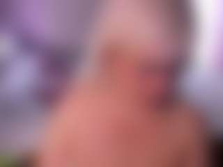 Live cam show with HellaFabel - Control on Camsoda