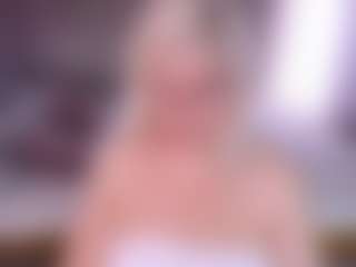 Live cam show with HellaFabel - Striptease MILF on crypto-cams