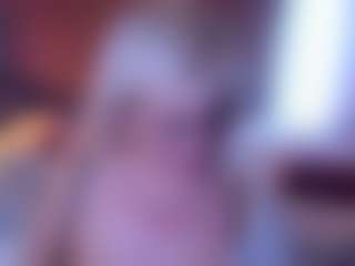 HellaFabel MILF webcam performer live streaming