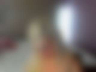 Live cam show with HellaFabel - Strip on Milfs Live