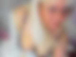 Live cam show with HellaFabel - Blonde Hair MILF on slutload
