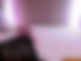 Live cam show with HellaFabel - Blonde Hair on Camsoda