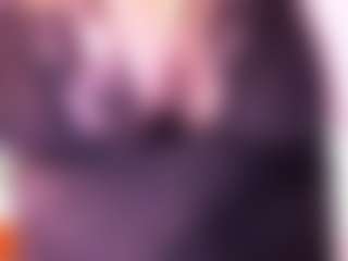 Live cam show with HellaFabel - Spanks on Camsoda