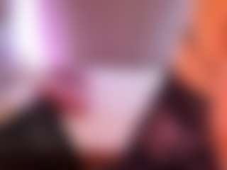 Live cam show with HellaFabel - Average on xheatlive.com