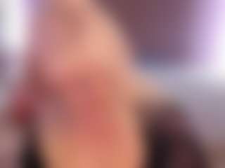 Live cam show with HellaFabel - Lush MILF on Gym Cam Girls