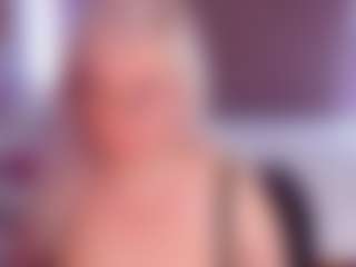 Live cam show with HellaFabel - Blonde Hair on madthumbs