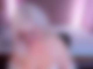 Live cam show with HellaFabel - Erotic Dance on Camming Site