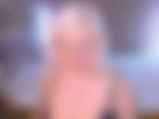 Live cam show with HellaFabel - Green Eyes on Camiplay Live