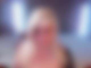 Live cam show with HellaFabel - Green Eyes on makecum.org