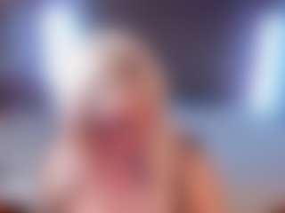 Live cam show with HellaFabel - Upskirt on Latina Girls