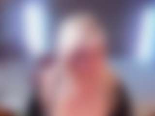 Live cam show with HellaFabel - Fingering MILF on intimatelivegirls.com