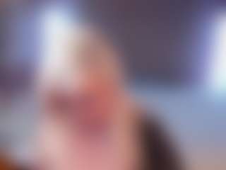 Live cam show with HellaFabel - Moaning on infinitiblacc.com