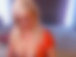 Live cam show with HellaFabel - Body Massage on SpunkLive