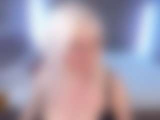 Live cam show with HellaFabel - Granny Lovense on milfzrlive.com