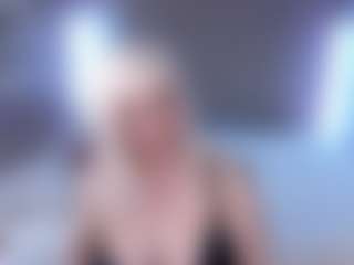 Live cam show with HellaFabel - Blowjob Mature on TastyBlacksLive