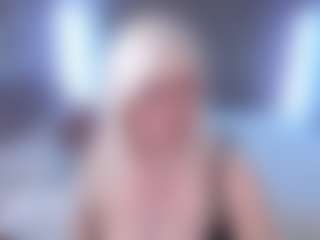 Live cam show with HellaFabel - Strip Blonde Hair on chickslive.net