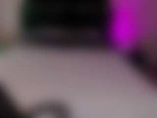 Live cam show with HellaFabel - Blonde Hair Middle Aged on Camsoda