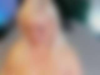 Live cam show with HellaFabel - Big Ass MILF on Camsoda