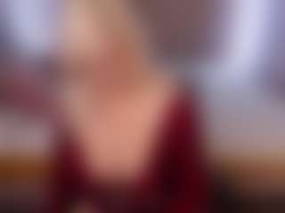 Live cam show with HellaFabel - Striptease MILF on Cam Slut