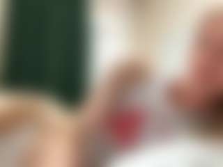 Live cam show with Annie - Joi on CamClone