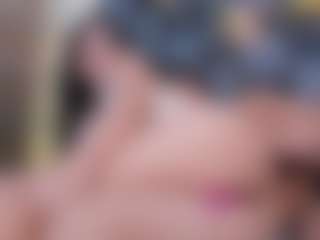 Live cam show with Miriam-milf - Facial Piercings on Dolls Live