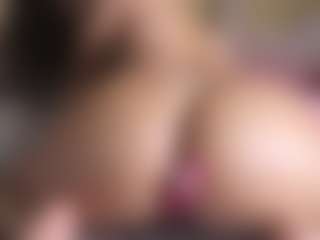 suzysuz's Live Sex Cam Show