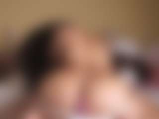 suzysuz's Live Sex Cam Show