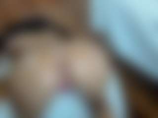 suzysuz's Live Sex Cam Show