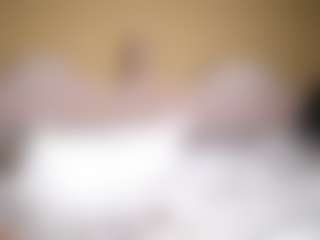 Live cam show with suzysuz - Average on StripNow