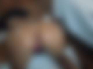 Live cam show with suzysuz - Twerk on Gym Cam Girls