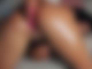 suzysuz's Live Sex Cam Show
