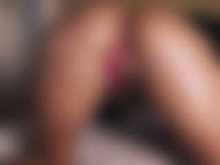 suzysuz's Live Sex Cam Show