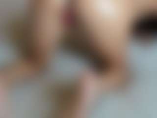 suzysuz's Live Sex Cam Show