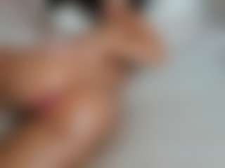 suzysuz's Live Sex Cam Show