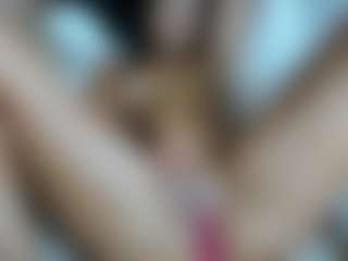 suzysuz's Live Sex Cam Show