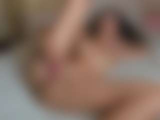 suzysuz's Live Sex Cam Show