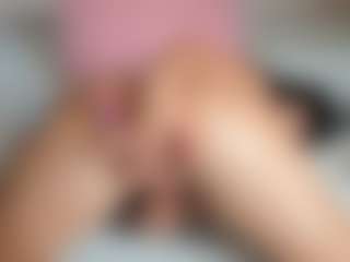 suzysuz's Live Sex Cam Show